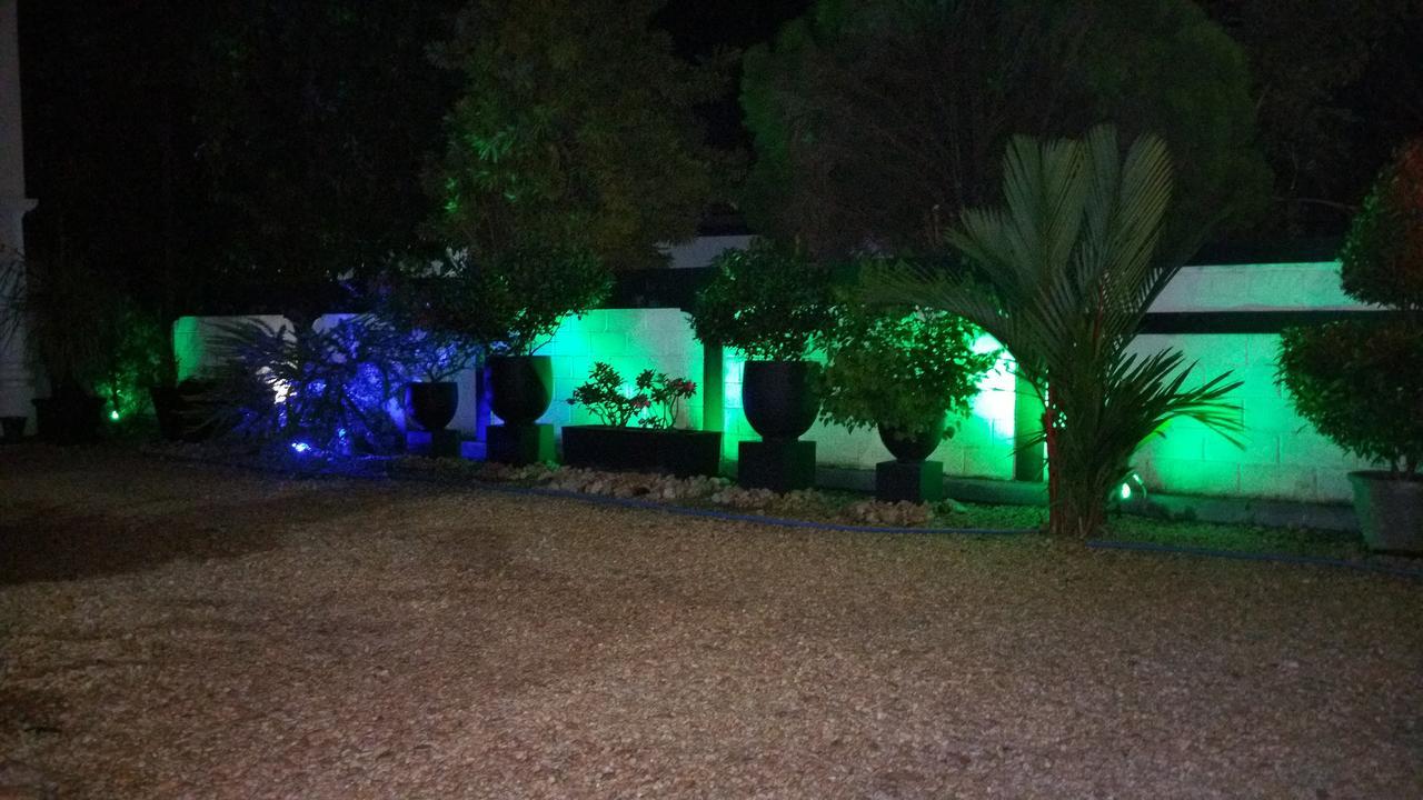 Ceylon Pearlwing Resort Negombo Buitenkant foto