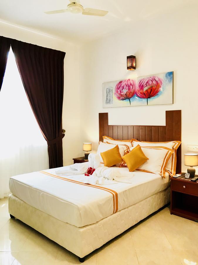 Ceylon Pearlwing Resort Negombo Buitenkant foto